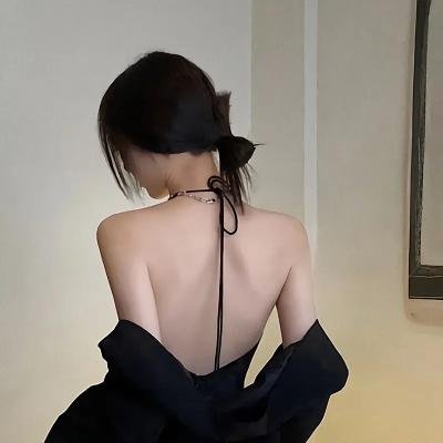 肚假情真